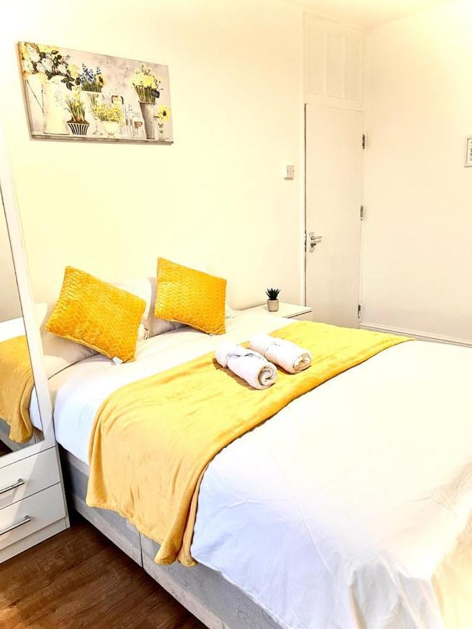 Canary Wharf Holiday Rooms London Exterior photo