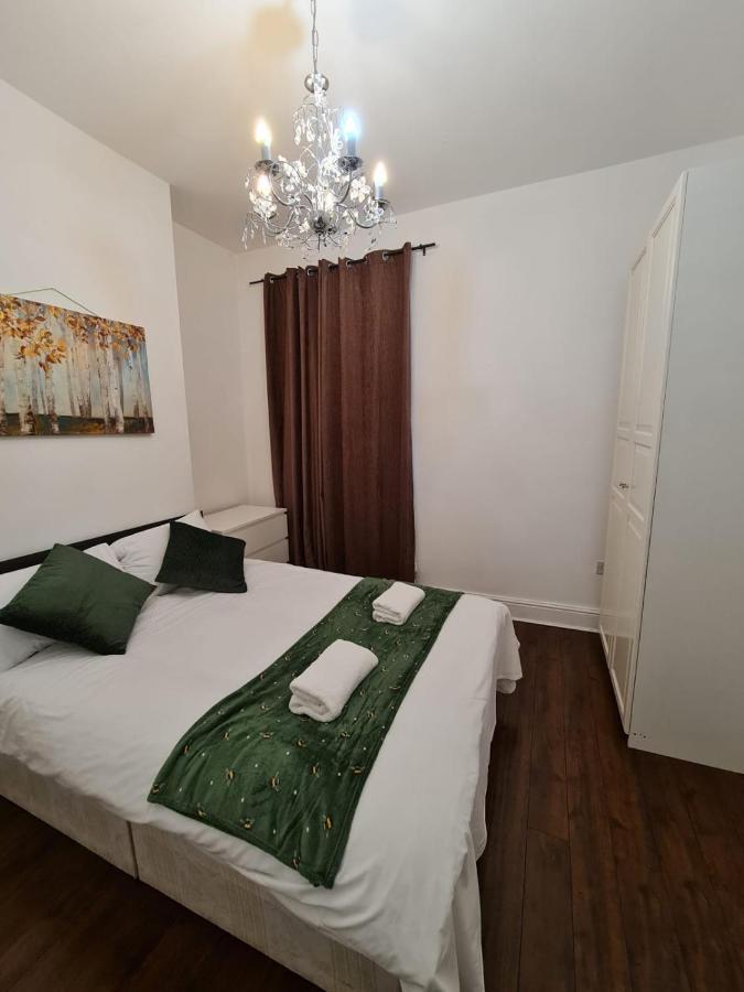 Canary Wharf Holiday Rooms London Exterior photo